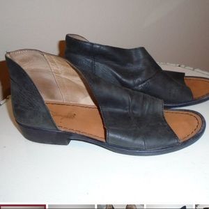 Free people Mont blac black sandal